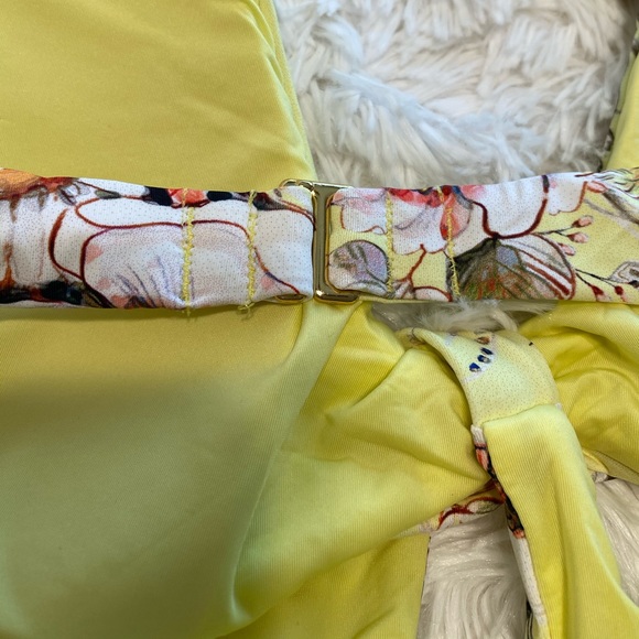 Super cute Yellow - say hello in this Floral SWIMSUIT 👙💜 one piece 🤩 - Picture 9 of 10